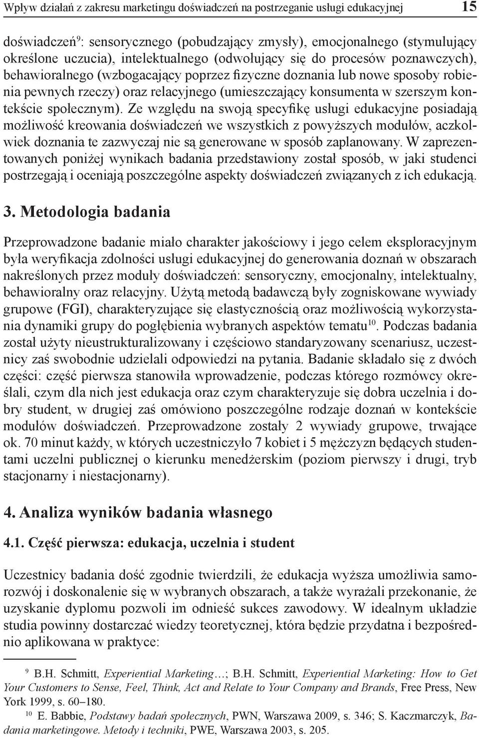 kontekście społecznym).
