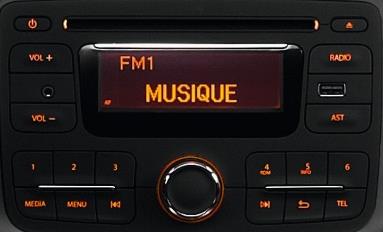 Elektrycznie podnoszone szyby przednie Dacia Plug&Radio (radioodtwarzacz z dużym wyświetlaczem, CD MP3, Bluetooth, wejście USB/jack w panelu radia, pilot do sterowania przy kierownicy), Chromowane
