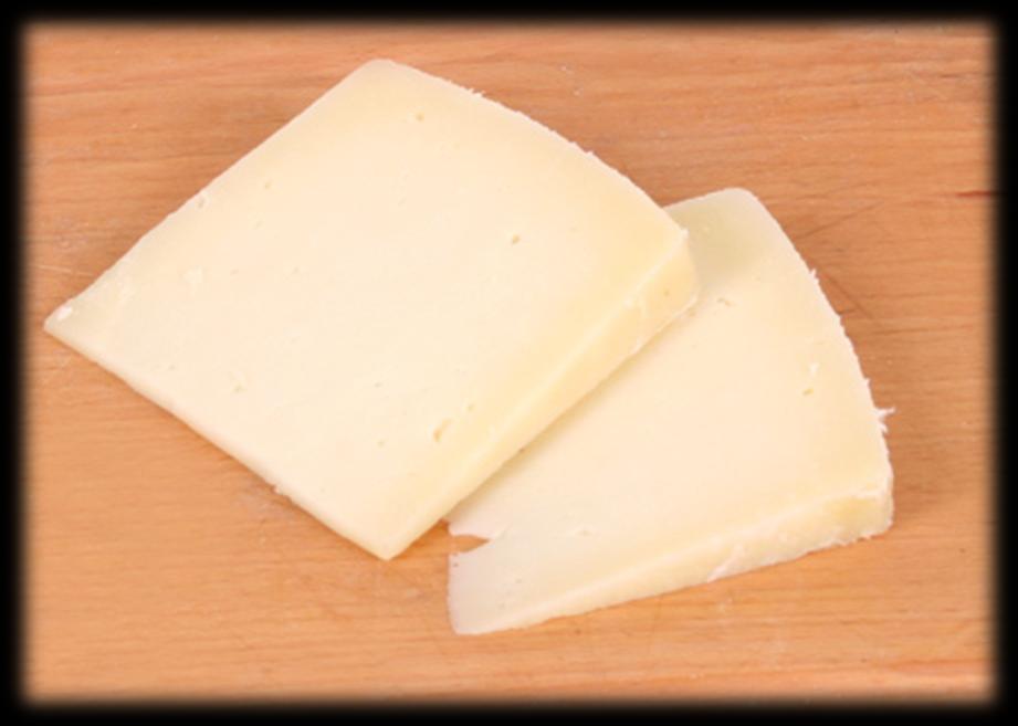 PECORINO SARDO DOLCE Pecorino Sardo Dolce, to delikatna odmiana Pecorino z Sardynii.