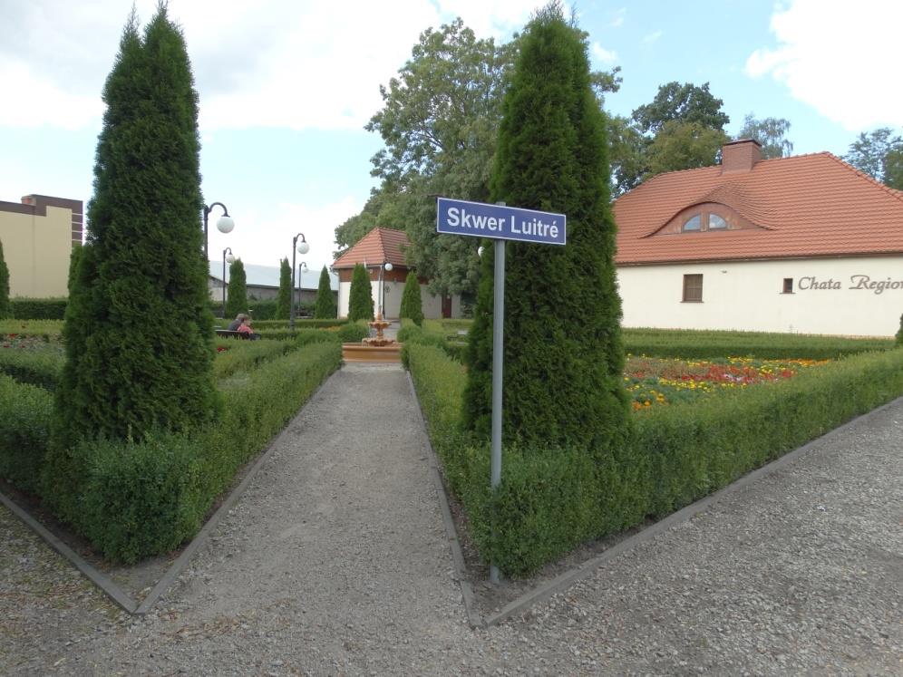 Budynek wybudowany w 1813 roku, z cegły,