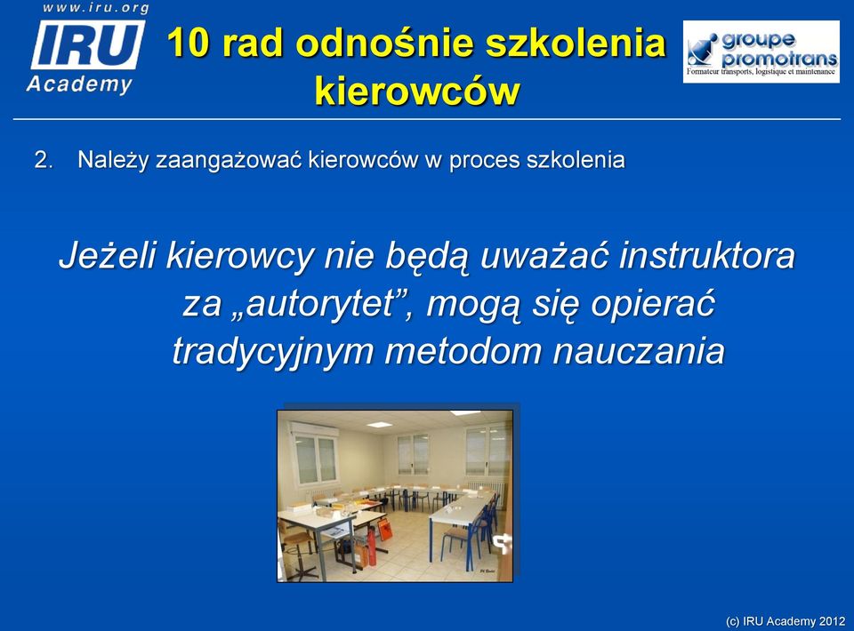 uważać instruktora za autorytet,