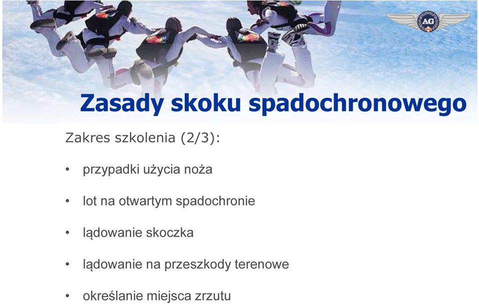 na otwartym spadochronie lądowanie skoczka