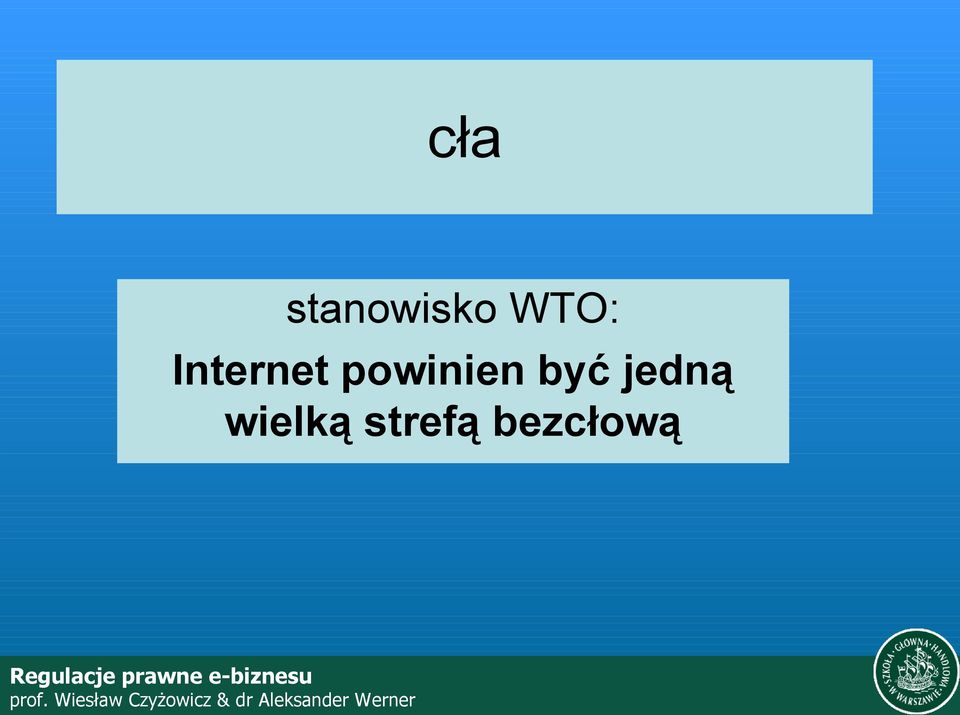 powinien być