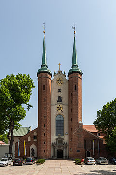IV Każdy Dzień Obrad poprzedzony będzie Mszą Świętą votywną do Ducha Świętego odprawioną w Archikatedrze Oliwskiej w Gdańsku-Oliwie o godz. 8 00 ndz.