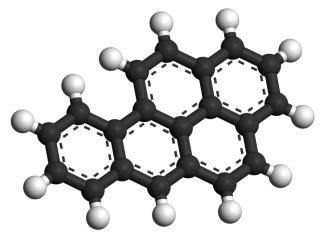 Pyły wtórne powstają w wyniku przemian chemicznych w atmosferze prekursorów pyłu: dwutlenku siarki (SO 2 ), tlenków azotu (NO x ), lotnych związków organicznych (LZO), amoniaku (NH 3 ).