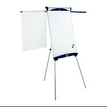 26. FLIPCHART MAGNETYCZNY PX2: magnetyczna tablica suchościeralna z lakierowanej stali na trzech nogach uchwyt do przytrzymywania papieru wyposażony w sprężynę dwa dodatkowe rozkładane ramiona