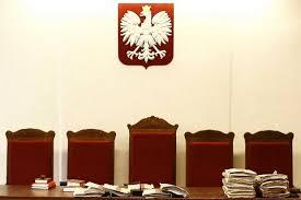 Sąd Sąd nazwa sąd w znaczeniu procesowym oznacza zespół osób lub osobę, które wyposażone w atrybut niezawisłości powołane są do sprawowania wymiaru sprawiedliwości w imieniu państwa.
