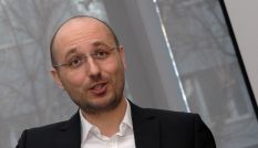 przypadków i stosują ją do zarządzania własnymi projektami już podczas pierwszego zjazdu. Zajęcia dostarczają konkretnych narzędzi.