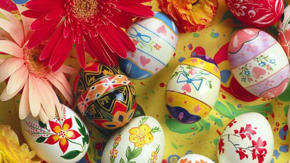 Nie wszędzie na świecie święta Wielkanocne obchodzone są tak samo jak w Polsce. Nie w każdym kraju maluje się pisanki i wysyła wierszyki Wielkanocne.