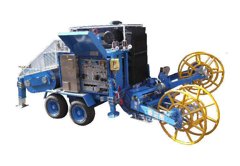 WCIĄGARKA HYDRAULICZNA F260.180.22 max 180 kn (2 x 90 kn) Wciągarka hydrauliczna przystosowana do uciągu jednej lub dwóch lin podczas operacji naciągania napowietrznych linii przesyłowych.