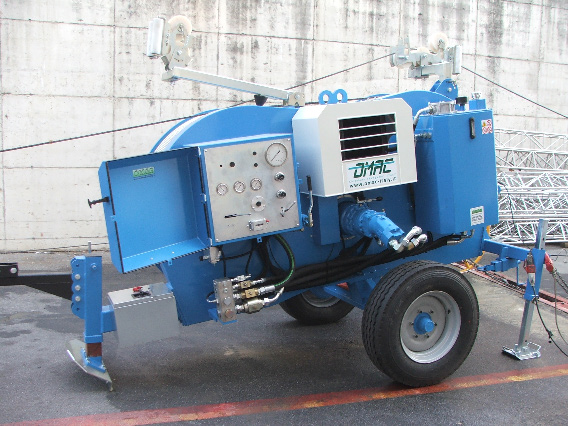HAMOWNIK HYDRAULICZNY F120.25 max 25 kn Hydrauliczny hamownik przeznaczony do napinania jednego przewodu lub kabla światłowodowego.