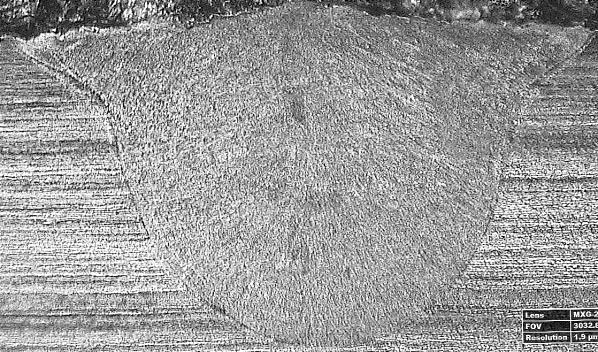 a obliczoną może wynikać z faktu, że wykorzystany laser w rzeczywistości generuje wiązkę o modzie TEM 01*. Rys. 2.