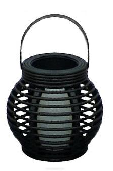 Solarna lampa rattanowa MINI Solarna lampa rattanowa typu MINI to najmniejsza z prezentowanej serii lamp, wykonanych z wykorzystaniem nowoczesnej technologii LED.