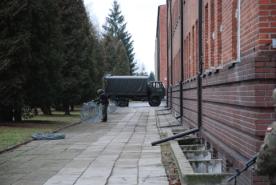 systemach, od najprostszego punkt-punkt do bardziej skomplikowanych, przykładowo w topologii gwiazda, w którym uczestniczy aktywnie nawet dziewięć stacji.