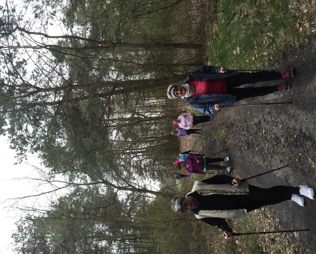 TWOJE SERCE AKADEMIE RUCHU Każda z 26 Akademii Ruchu otrzymała sprzęt sportowy w postaci: PIŁEK DO PILATESU, KARIMAT I KIJÓW DO NORDIC WALKING