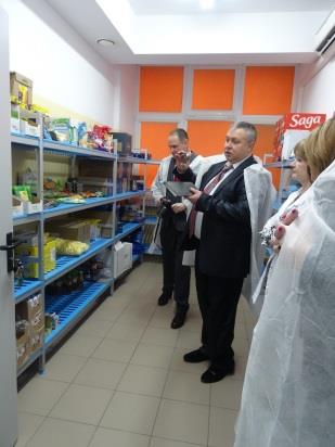 in. kolęd polskich i ukraińskich, ale Kwiat Podola zaprezentował też inne utwory. Za co publiczność nagrodziła artystów gorącymi brawami.