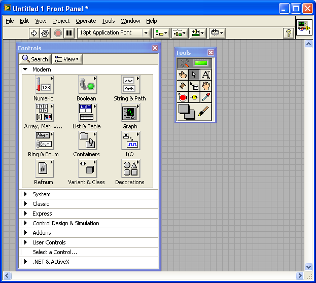 W każdym z dwóch paneli programu dostępne są dwie palety narzędzi do wykorzystywania podczas tworzenia aplikacji,