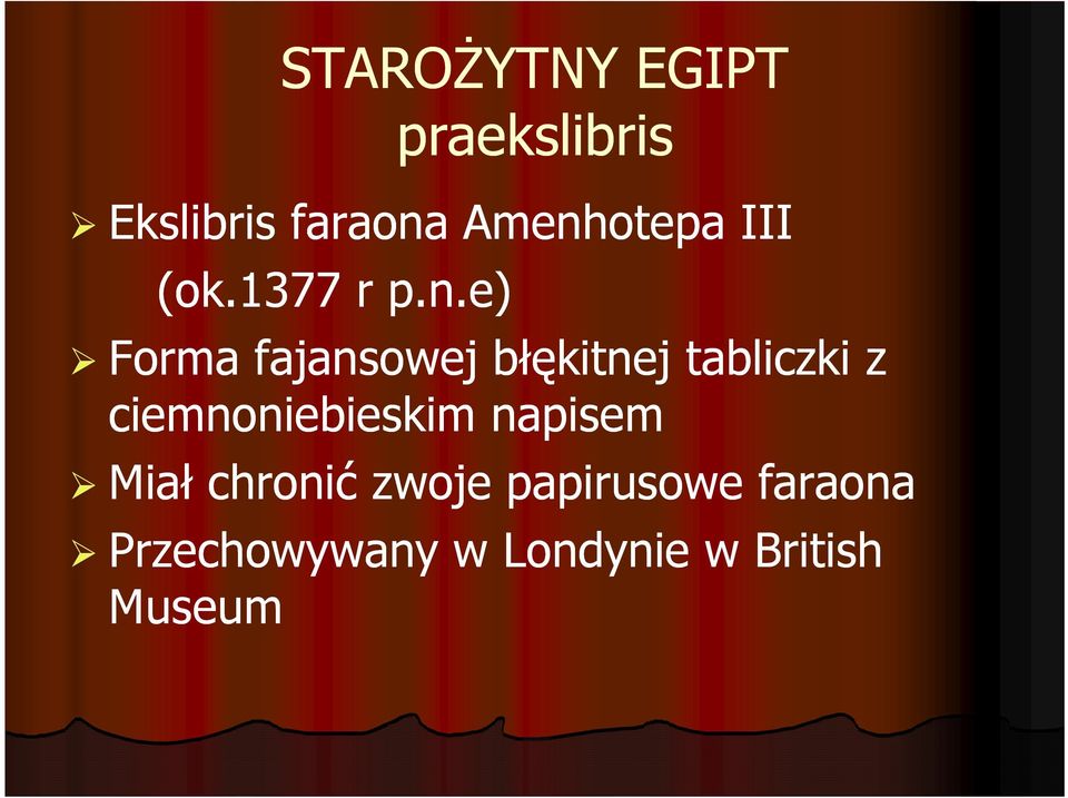 błękitnej tabliczki z ciemnoniebieskim napisem Miał