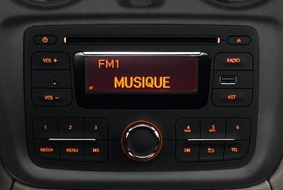 radiowymi Elektrycznie podnoszone szyby przednie Dacia Plug&Radio (radioodtwarzacz z dużym wyświetlaczem, CD MP3, Bluetooth, wejście USB/jack w panelu radia, pilot do sterowania przy kierownicy),