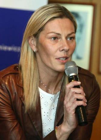 PROGRAM WYDARZENIA Szkoła Podstawowa przy ul. Słodkiej: I. ROZPOCZĘCIE SPOTKANIA 8.30 Uroczyste rozpoczęcie Spotkanie z Mistrzem w sali gimnastycznej z udziałem wszystkich uczniów - (30 minut). II.
