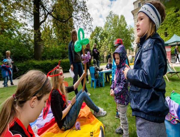 USTAWIA O REWITALIZACJI DWIE PODSTAWOWE FORMY PARTYCYPACJI Ustawa przewiduje dwie obligatoryjne formy