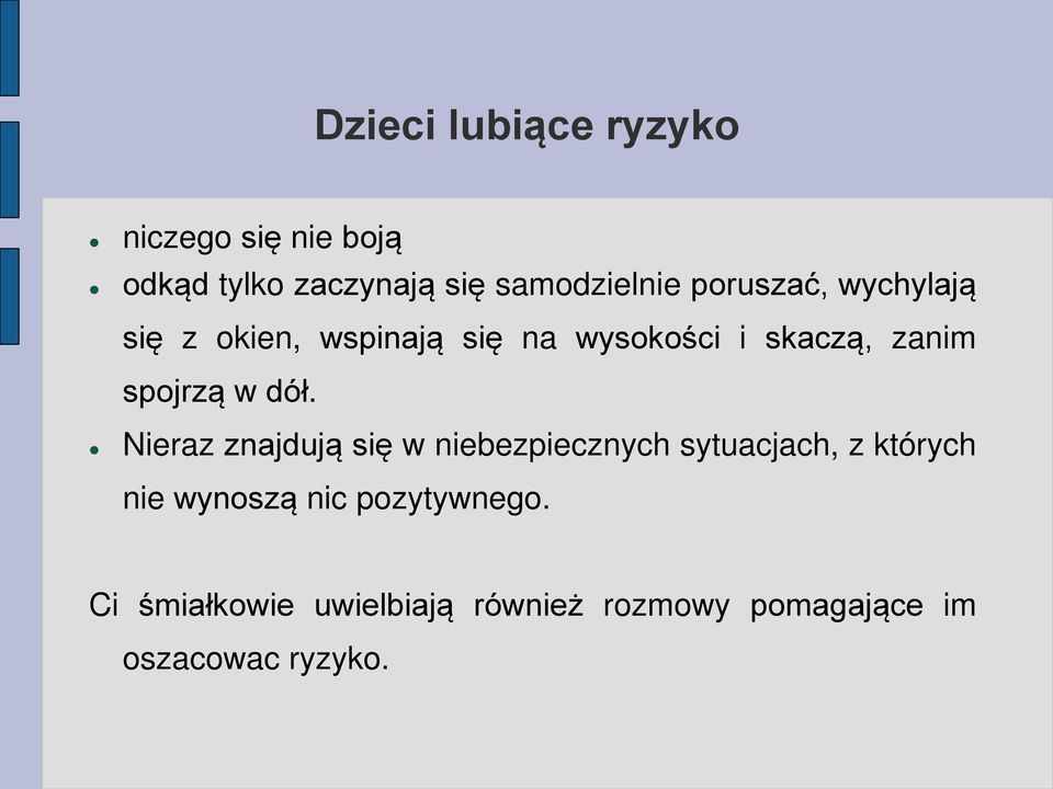 w dół.