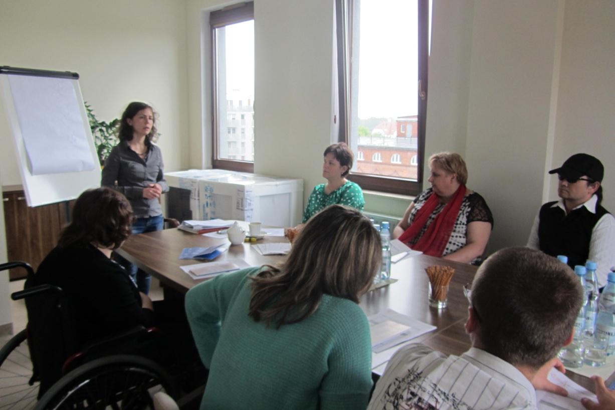 Spotkanie osób niepełnosprawnych z Fundacją Aktywizacja - spotkanie informacyjne dotyczące