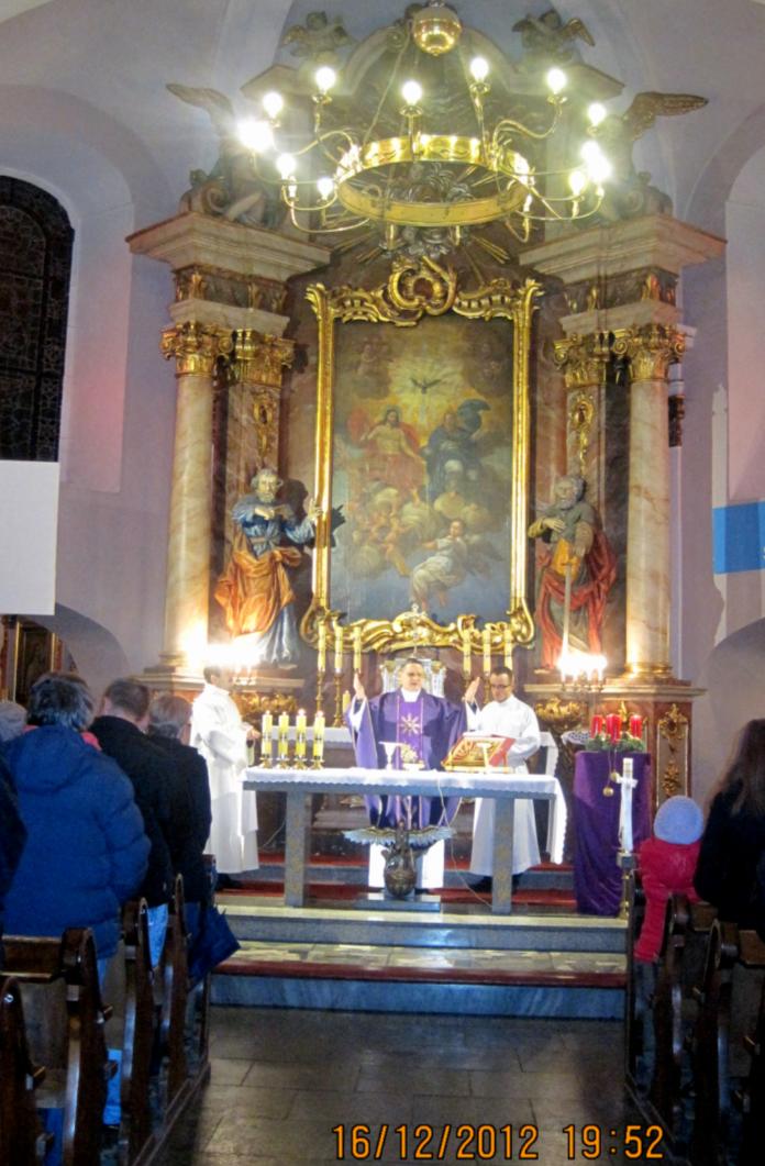 Rekolekcje parafialne W naszej parafii dwa razy w roku odbywają się rekolekcje parafialne w Adwencie i Wielkim Poście.