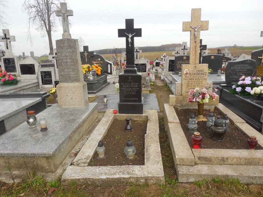 K s. Józef Kulesza był proboszczem parafii pw. św. Michała Archanioła w Jabłonce Kościelnej w latach 1938-1961.