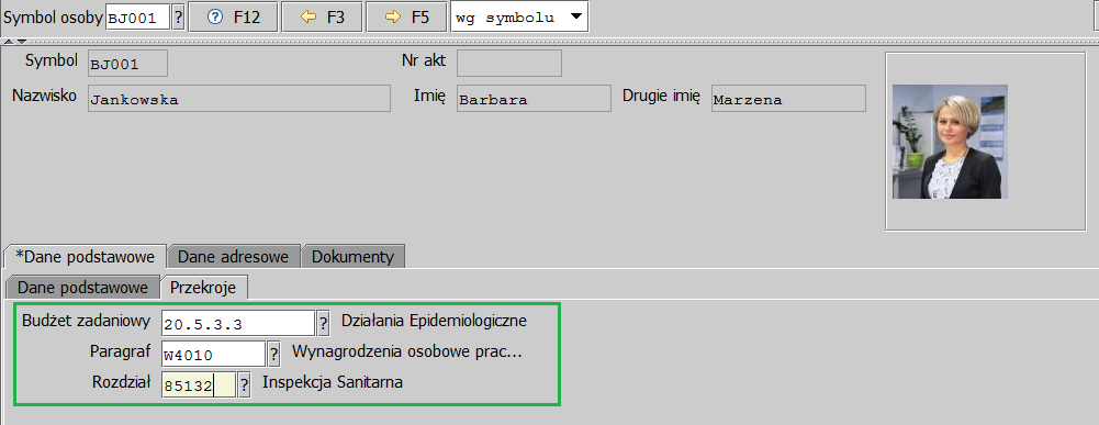 Moduł Kadry-płace W module Kadry-Płace przechowujemy Kartoteki osobowe pracowników oraz informacje dotyczące naliczeń wynagrodzeń.