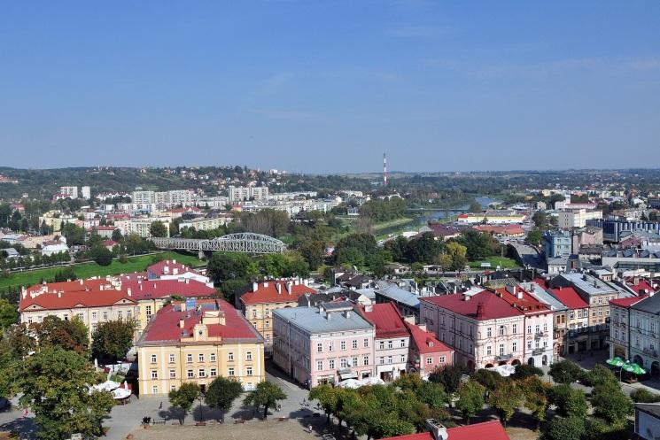 Podsumowanie Od wielu lat czynimy starania o to, aby Przemyśl stawał się miastem nowoczesnym przy zachowaniu jego wiekowych tradycji i bogatej, bo ponad 1000- letniej historii.