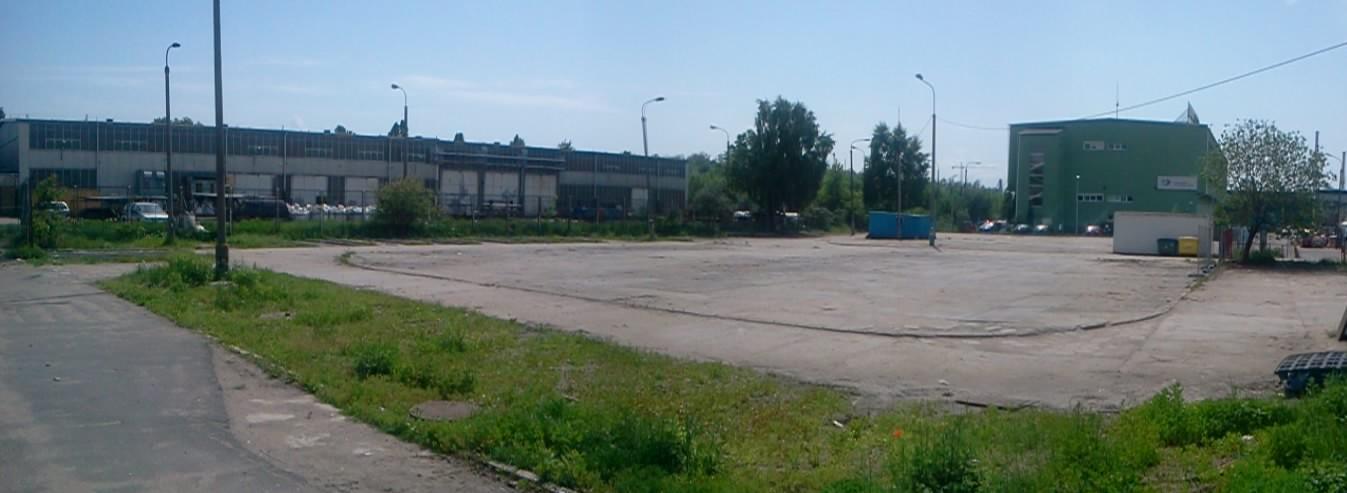 95m x 37m