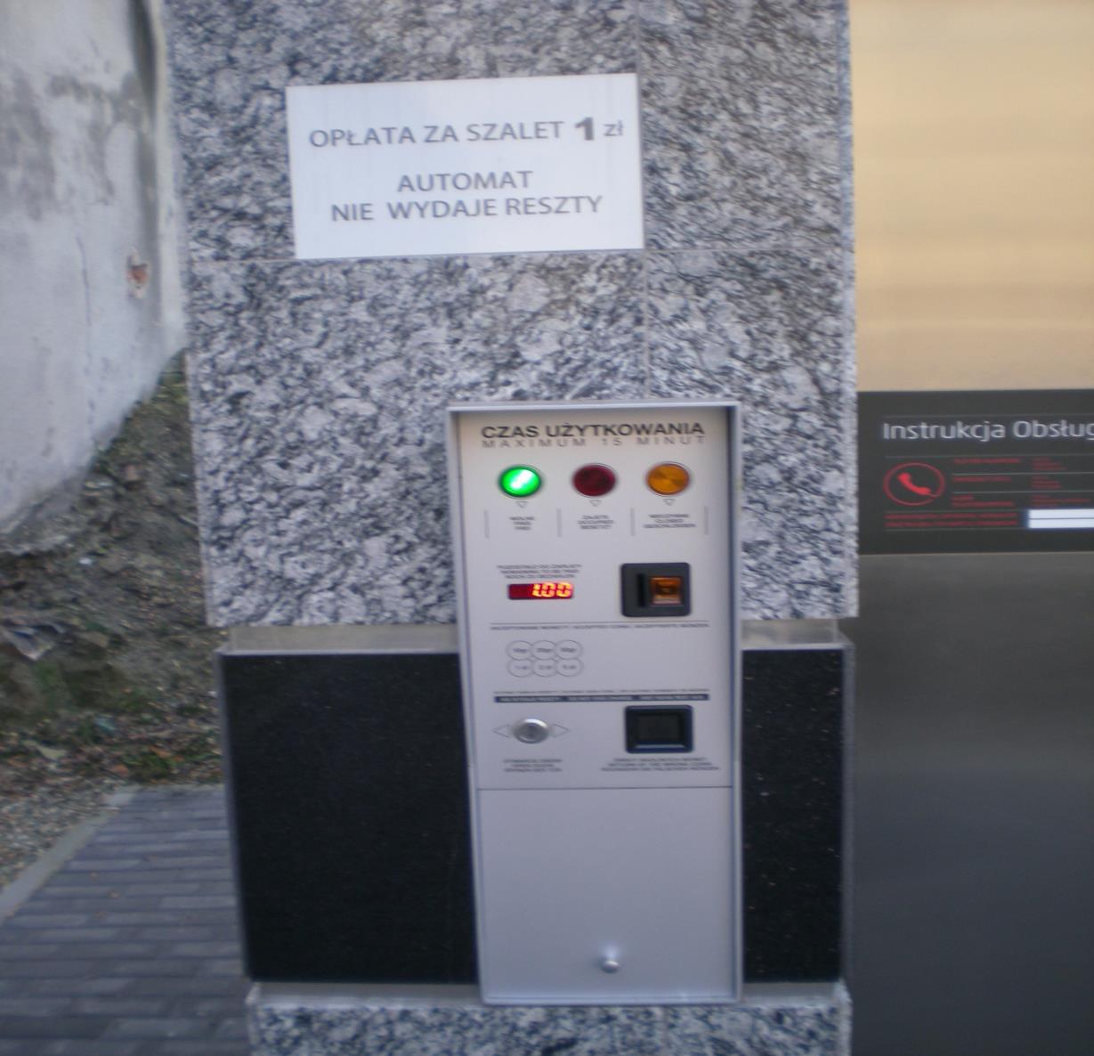 e. Czy toalety dostosowane są do potrzeb osób niepełnosprawnych (np. poręcze, urządzenia sanitarne na odpowiedniej wysokości)?