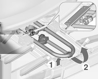 74 Schowki Zablokowanie tylnego systemu transportowego Rozkładanie uchwytów na koła Zamontowanie wspornika do przewożenia rowerów Przekręcić obie dźwignie mocujące na boki aż do