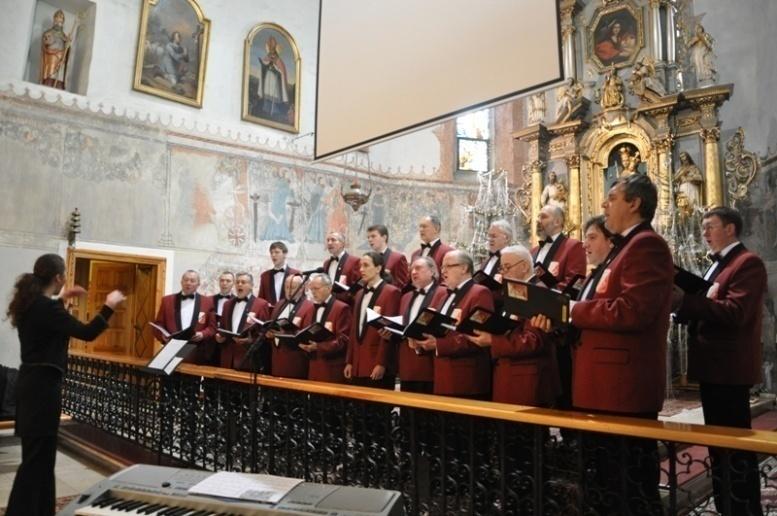 Pochodnia jest jednym z najstarszych chórów męskich w Polsce. Powstał on w listopadzie 1930 r. i nieprzerwanie działa do dziś.