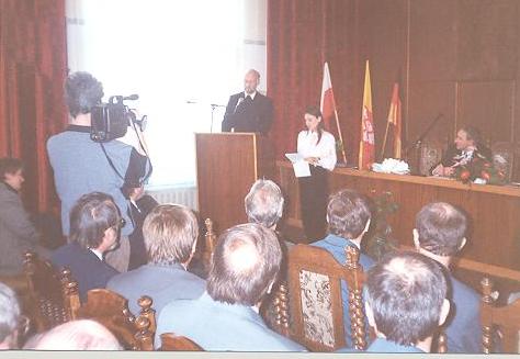 1995 rok - nadanie tytułu Honorowego Obywatela Miasta Nysy księdzu G.