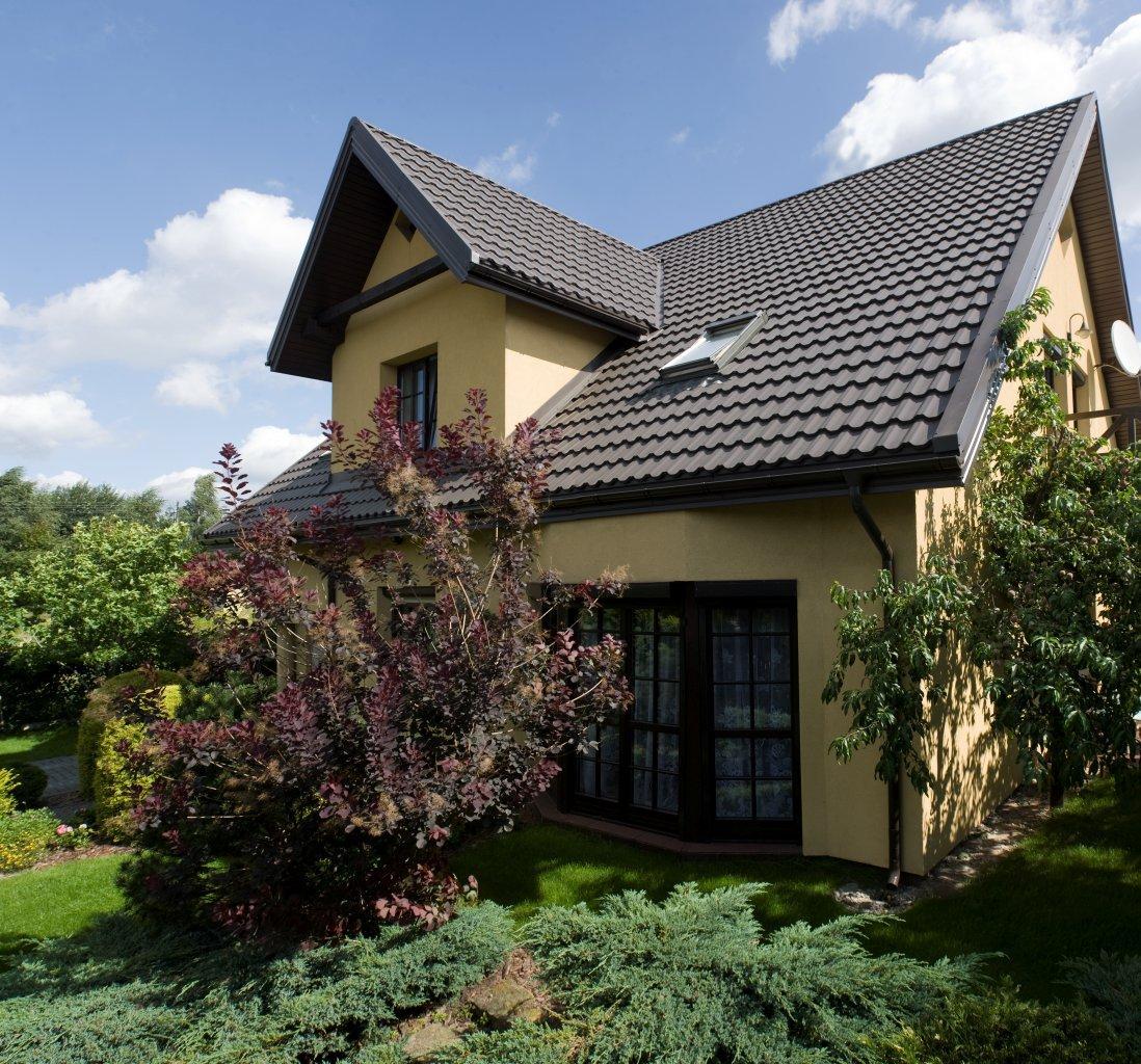 Finnera dach stalowy drugiej generacji Blachodachówka modułowa która zrewolucjonizowała rynek stalowych pokryć dachowych Łatwy zakup,
