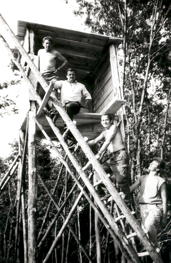 NOWE OBWODY ŁOWIECKIE W 1980 r, w wyniku aktywnych zabiegów i działań ówczesnego Dyrektora Naczelnego FSO, Jerzego Bieleckiego, pozyskaliśmy obwód łowiecki w Janowie Podlaskim oraz w Cieleśnicy.