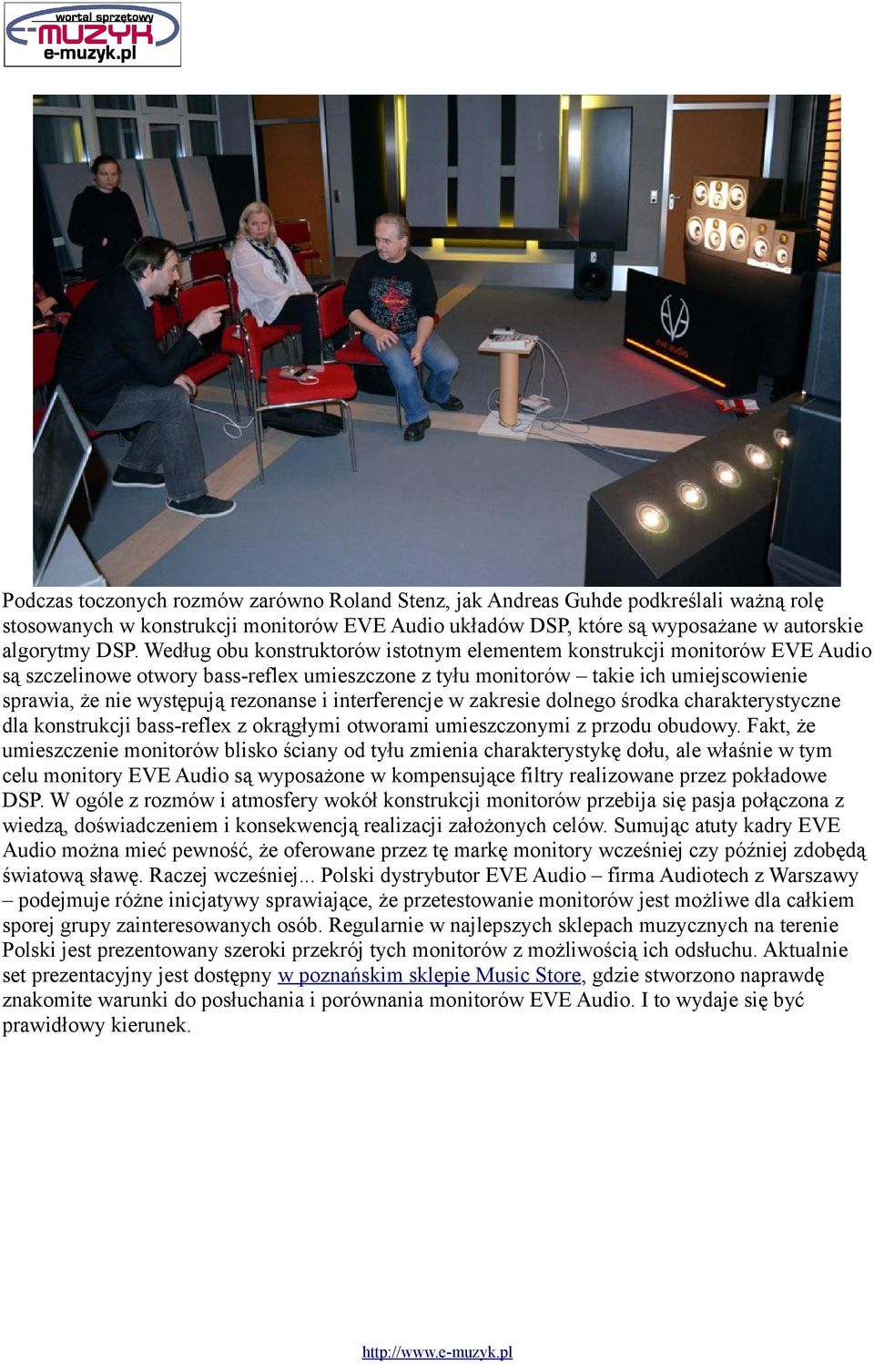 i interferencje w zakresie dolnego środka charakterystyczne dla konstrukcji bass-reflex z okrągłymi otworami umieszczonymi z przodu obudowy.