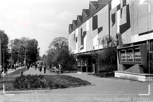 DFO Dąbrowska fabryka produkowała tokarki karuzelowe oraz wiertarkofrezarki.