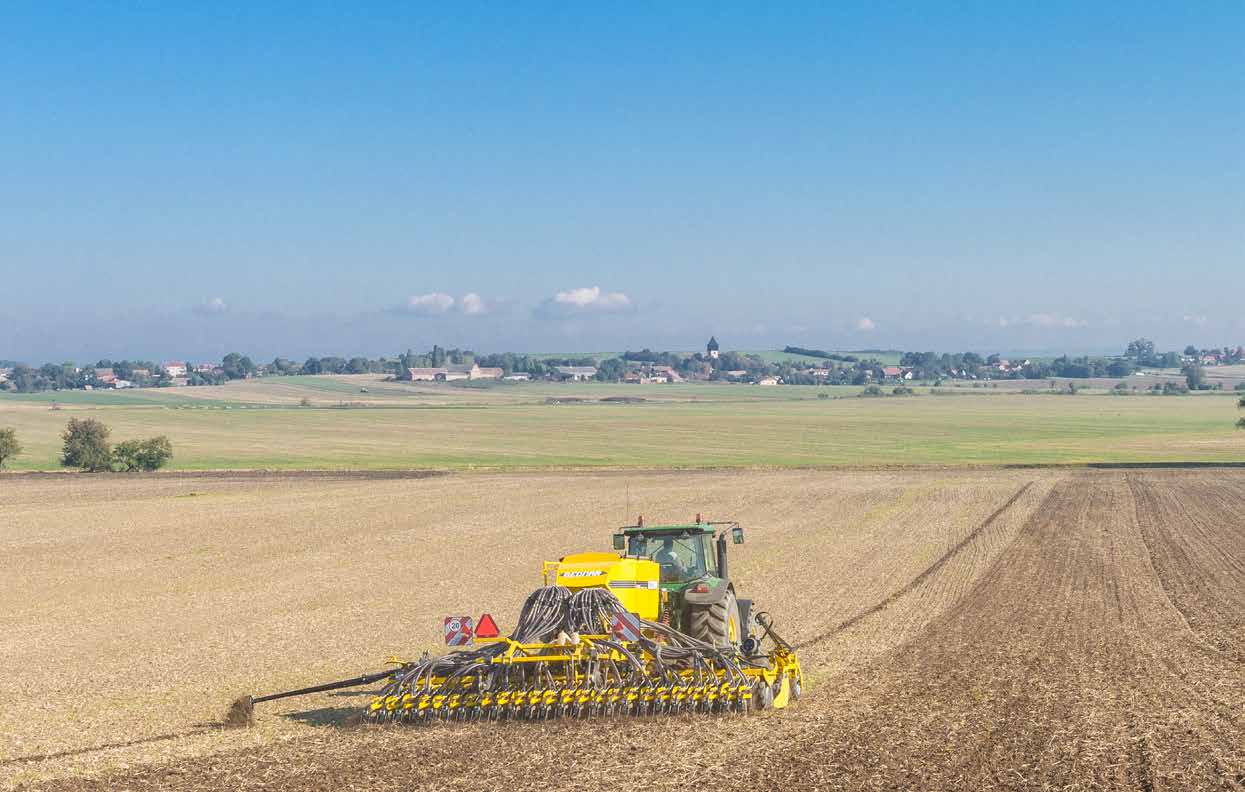 Produkty T: +420 283 092 529 E: info@bednarfmt.com W: www.bednar machinery.com BEDNAR FMT, s. r. o. Lohenická 607 190 17 Praha 9 Vinoř Dane techniczne jak i ilustrację są poglądowe.