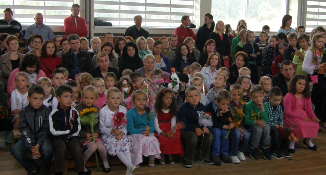 3/2014 ZUBERSKÉ NOVINY 9 Ahoj milý kamarát, poď sa spolu s nami hrať Koniec letných prázdnin sa nezadržateľne priblížil.