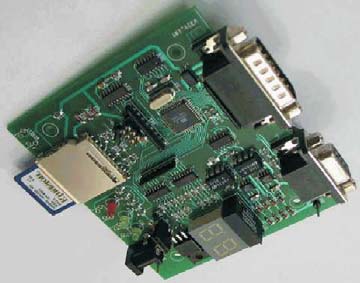 Rejestracja przebiegów cyfrowych z mikroprocesorowych układów sterowania 289 Dla potrzeb szybkiej komunikacji z komputerem opracowana została przejściówka USB/RS485.