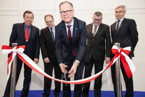 Podczas uroczystego otwarcia Targów EuroLab oraz CrimeLab prof.