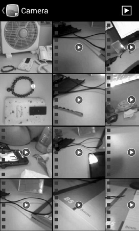 Ustawienia aparatu Lampa błyskowa Dotknij, aby włączyć/wyłączyć lampę błyskową. Balans bieli Dostosowywanie kolorów zależnie od oświetlenia: Autom., Światło żarowe, Światło dzien.