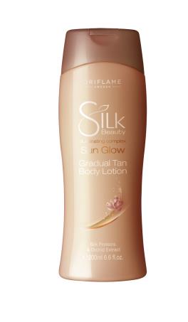 25354 Zmiękczający scrub do ciała Silk Beauty Glow 200 ml Opis produktu: Przygotuj swoją skórę na idealną opaleniznę bez smug dzięki skutecznemu złuszczeniu naskórka.