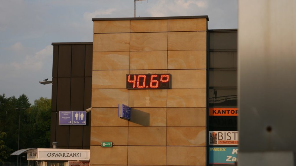 zajęła się bagażami. Co ciekawe nasz kurs miał większe zainteresowanie niż konkurencji.