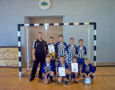 Redaguje: mgr Jarosław Habela Czerwiec 2006 To wydanie Sportu w naszej szkole będzie poświęcony podsumowaniu sukcesów sportowców z Trzetrzewiny w mijającym sezonie.