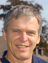 Przemysław Kajetanowicz Docent w Instytucie Matematyki i Informatyki Politechniki Wrocławskiej W latach 1987-1990 visiting professor na uniwersytetach Mosul University i Saddam University w Iraku