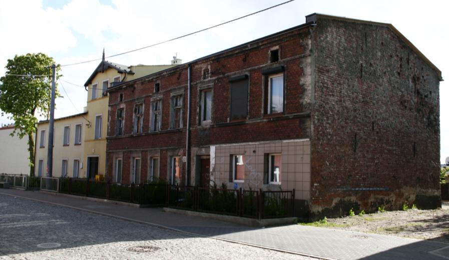 PODZIAŁ PROBLEMÓW WŁASNOŚCIOWYCH Podział problemów związanych z nieruchomościami prywatnymi na obszarze objętym projektem rewitalizacji: I Grupa związana z nieprzestrzeganiem